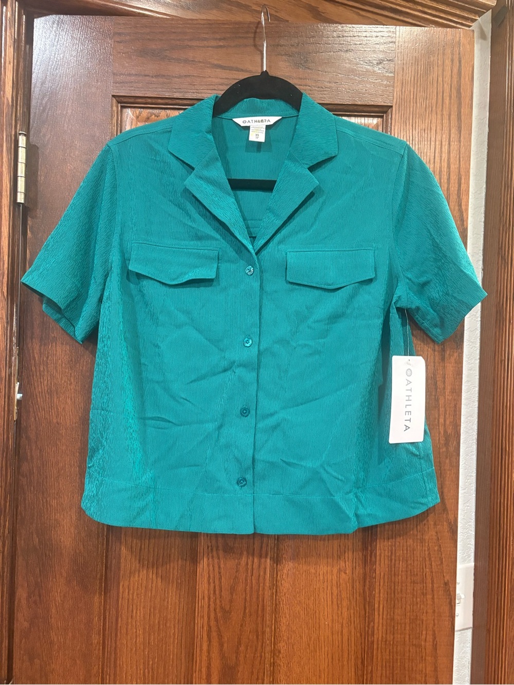 Athleta $99 NWT Echo Top Short Sleeve Button Up Teal Green XS P2P 19” L 21” - Picture 2 of 13